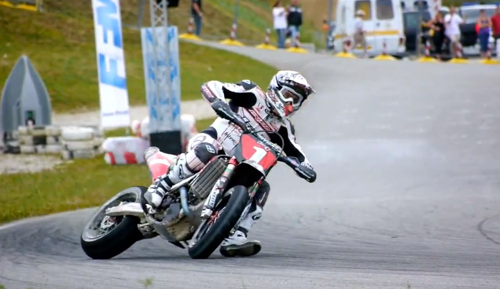 Supermot' Luc1 à Villars