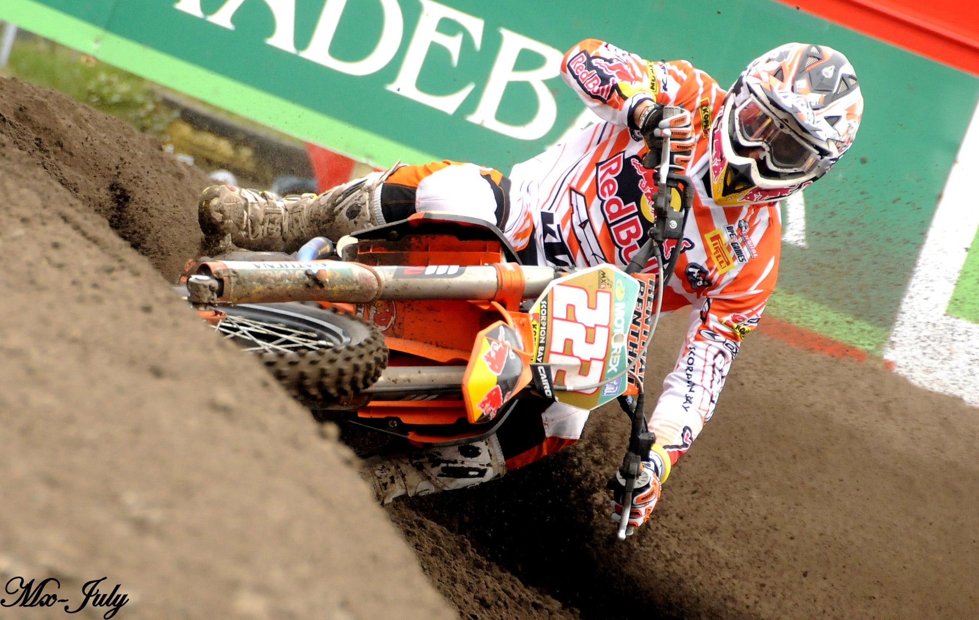 Tony Cairoli s’impose en patron