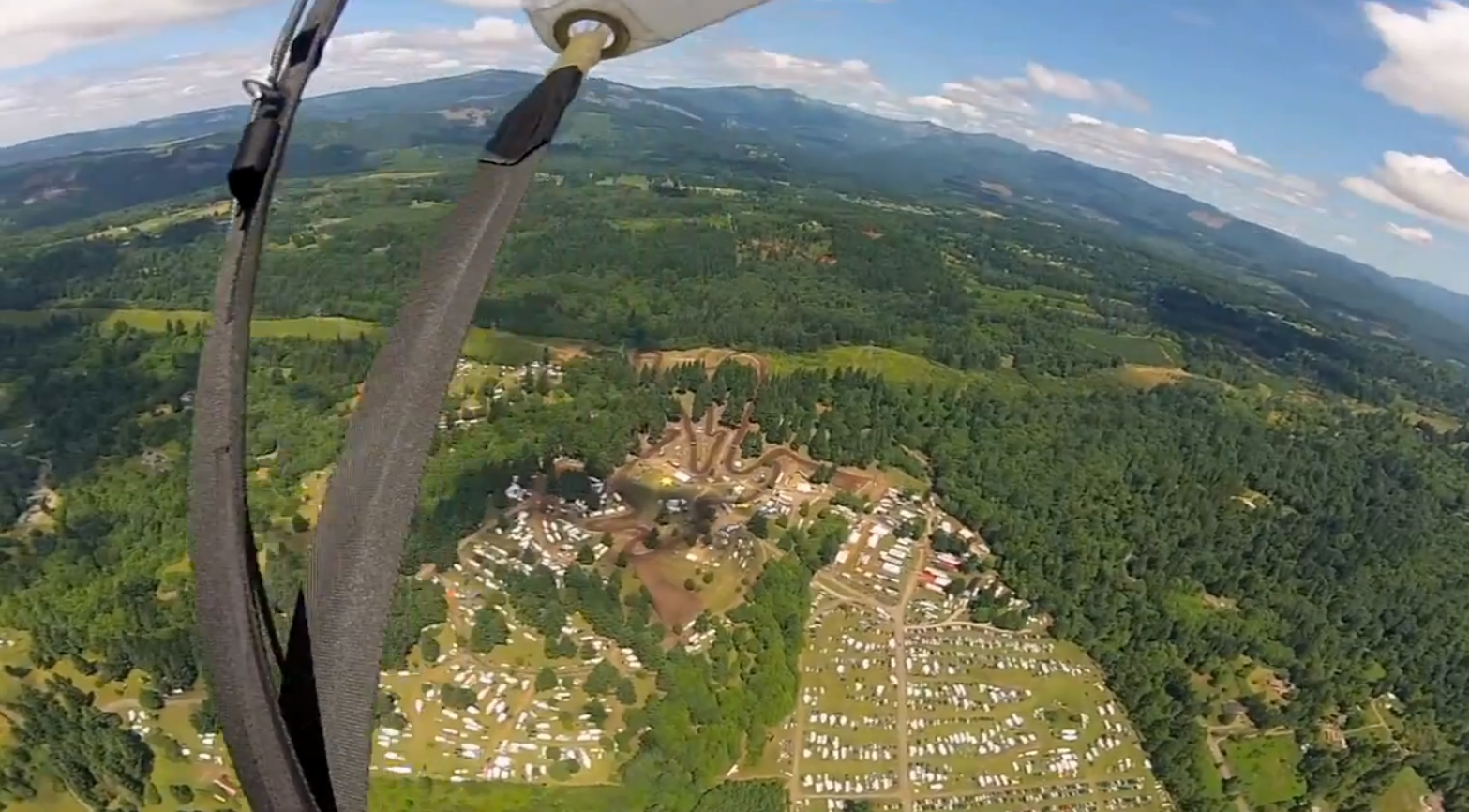 Le saut sur le circuit de Washougal
