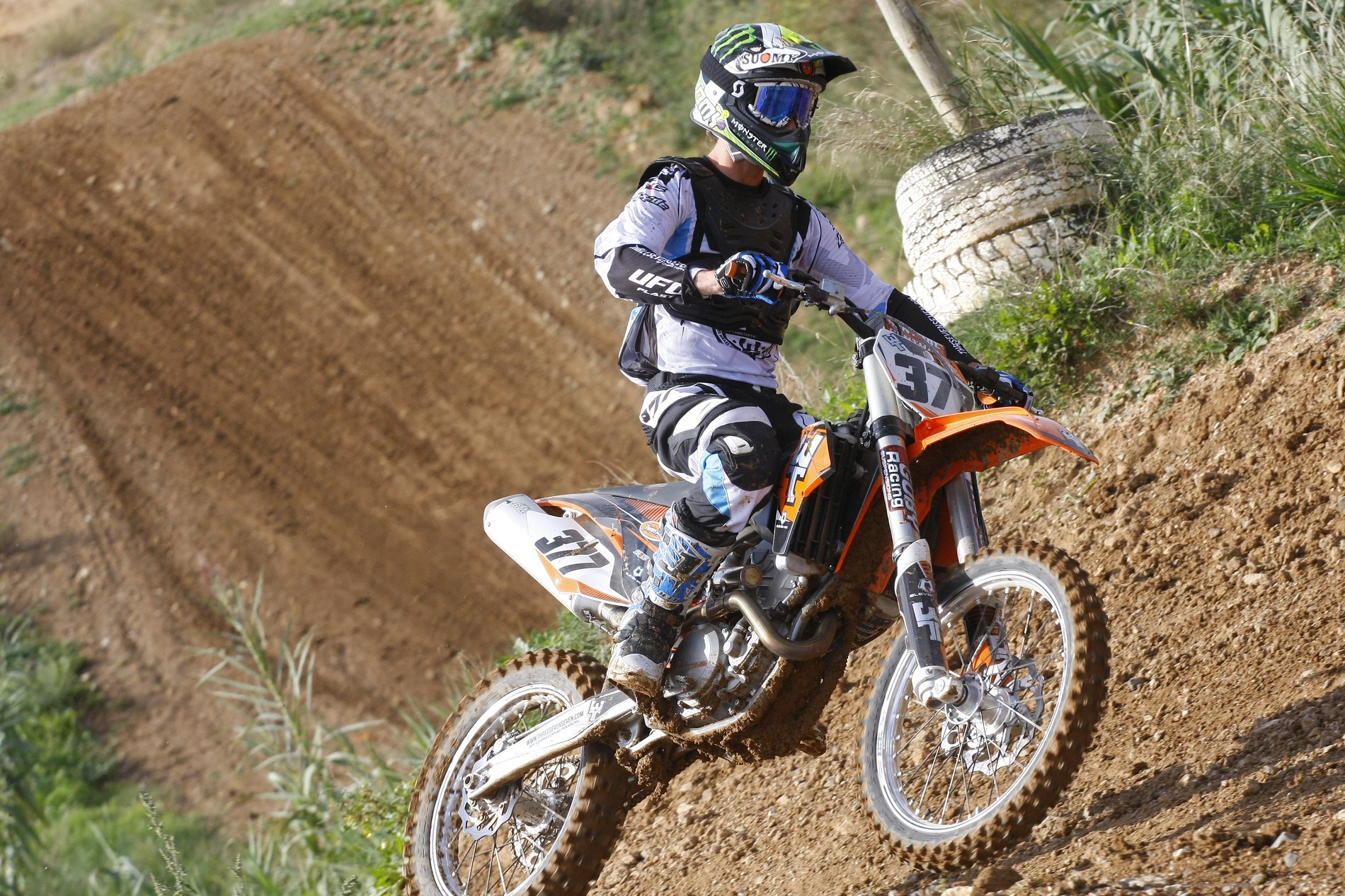 Les 1ères photos de CP sur sa KTM