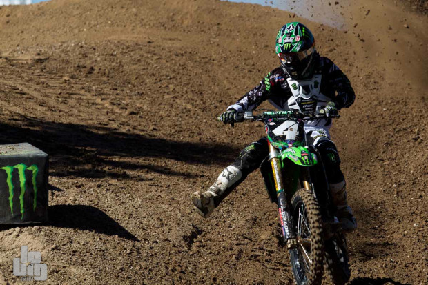 Poignet cassé pour Blake Baggett