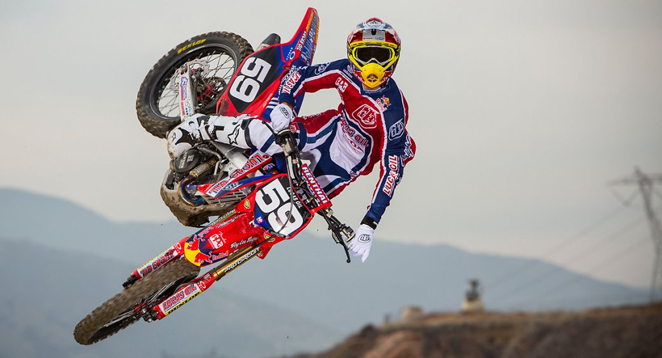 Les photos officielles Troy Lee Designs