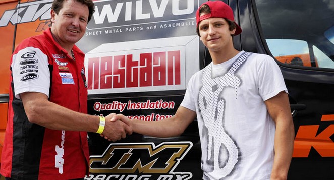 Alexander Tonkov signe chez Husqvarna