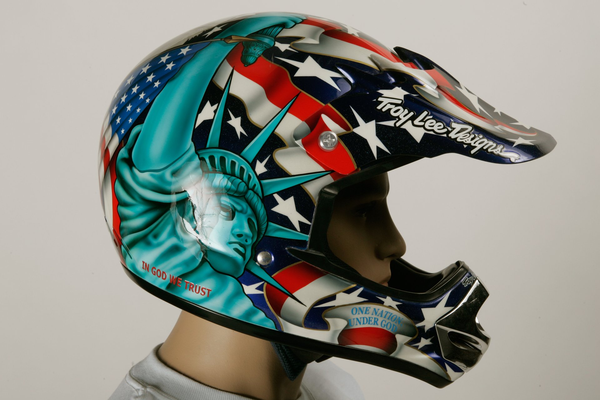 Troy Lee Designs (hommage 11/09/2001)