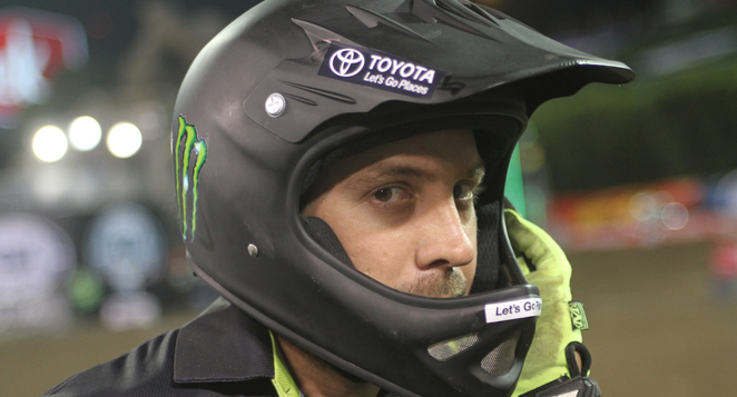 Le casque bientôt obligatoire en SX ?