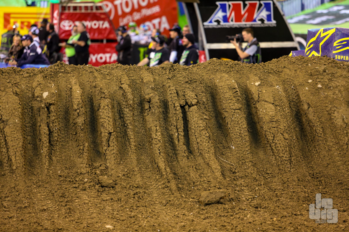 SX d'Indianapolis : les « sans paroles »