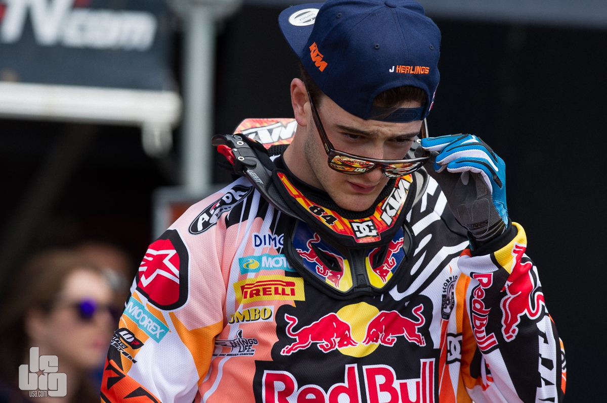 Jeffrey Herlings reste en MX2