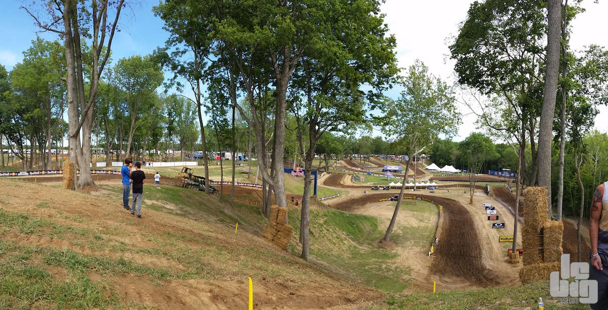 Sur le terrain d'Ironman Raceway...