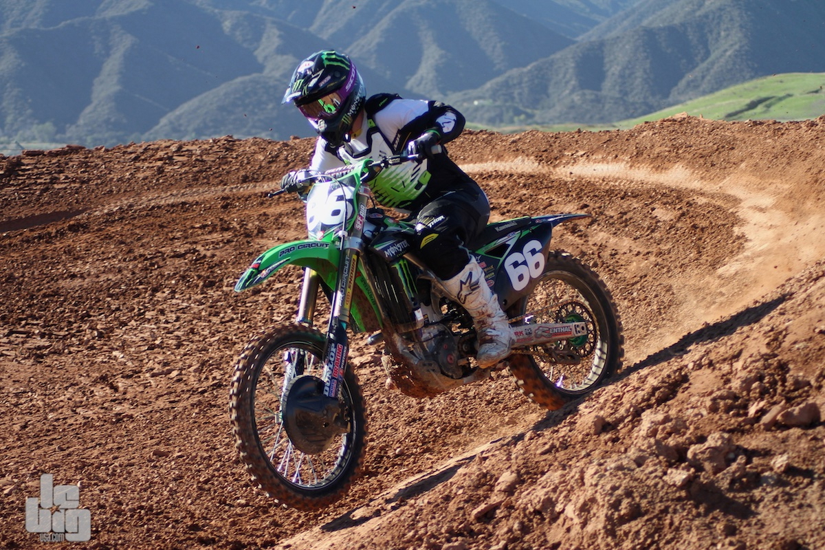 Alldredge et Bowers sur le terrain PC