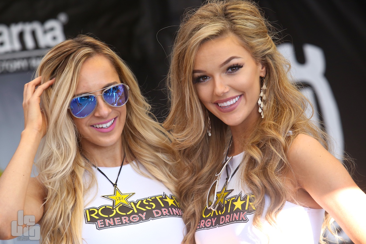 Il y a aussi des Rockstar girls...