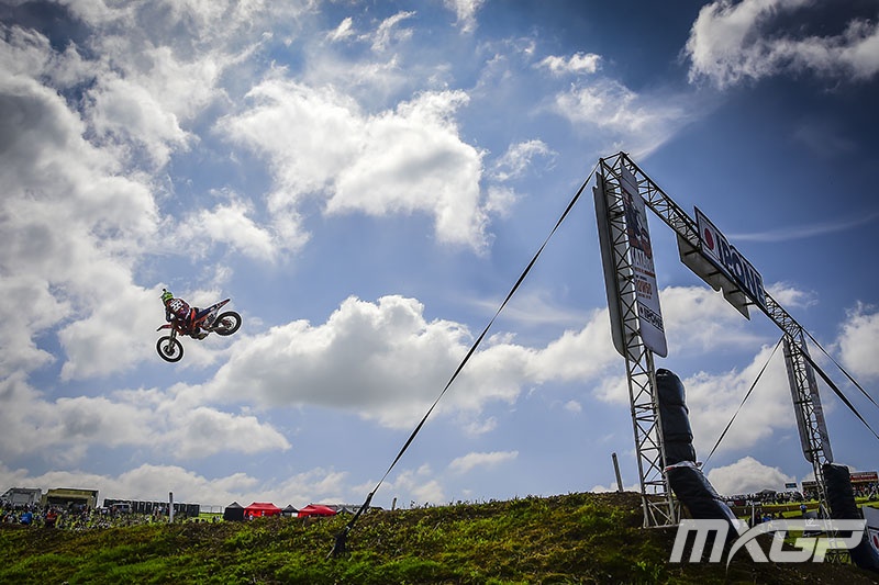 L'Angleterre pour Guillod et Cairoli