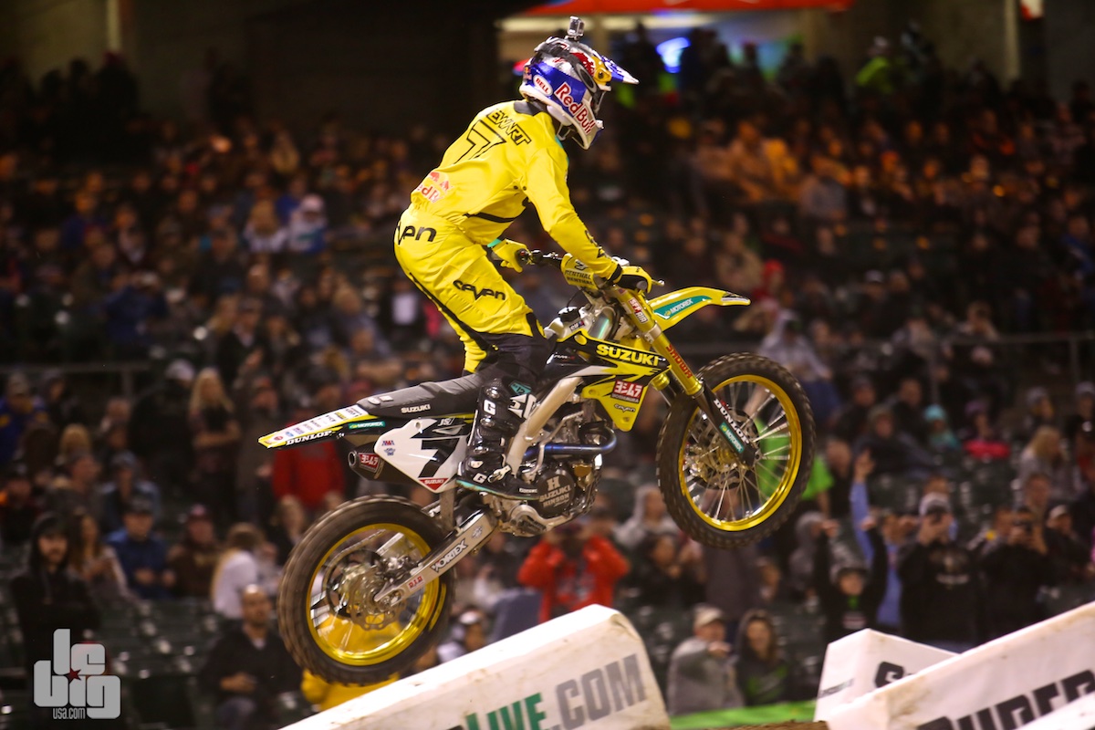 James Stewart absent à Toronto