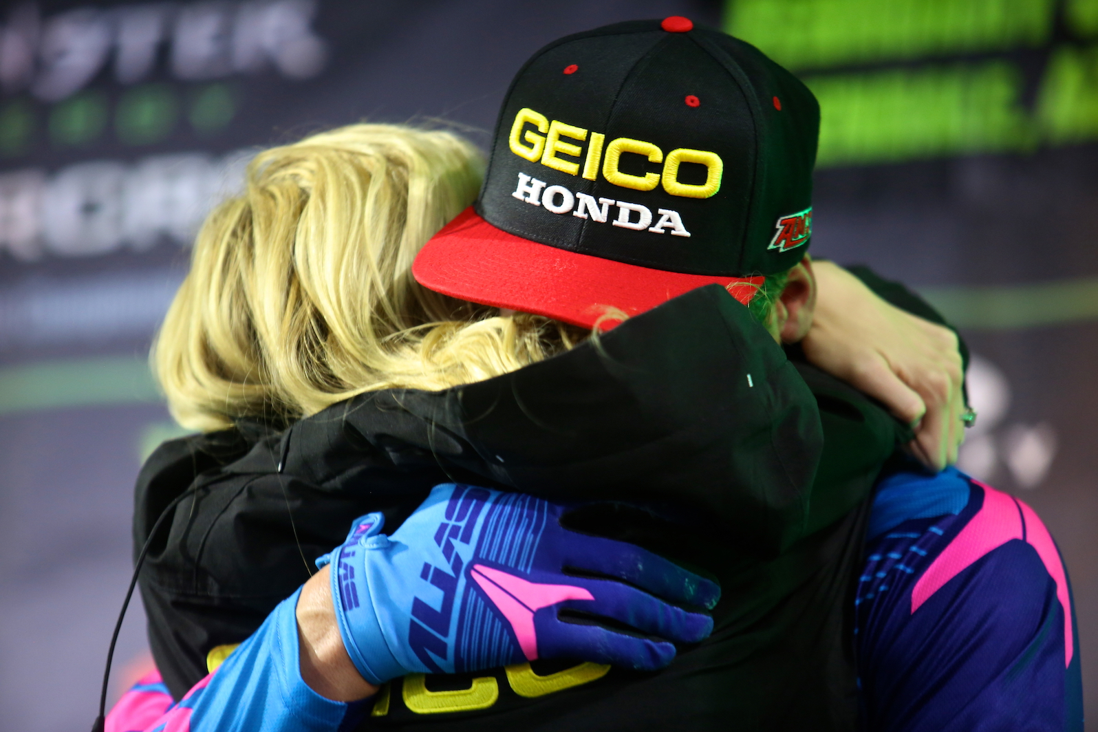 SX Glendale : « sans paroles »