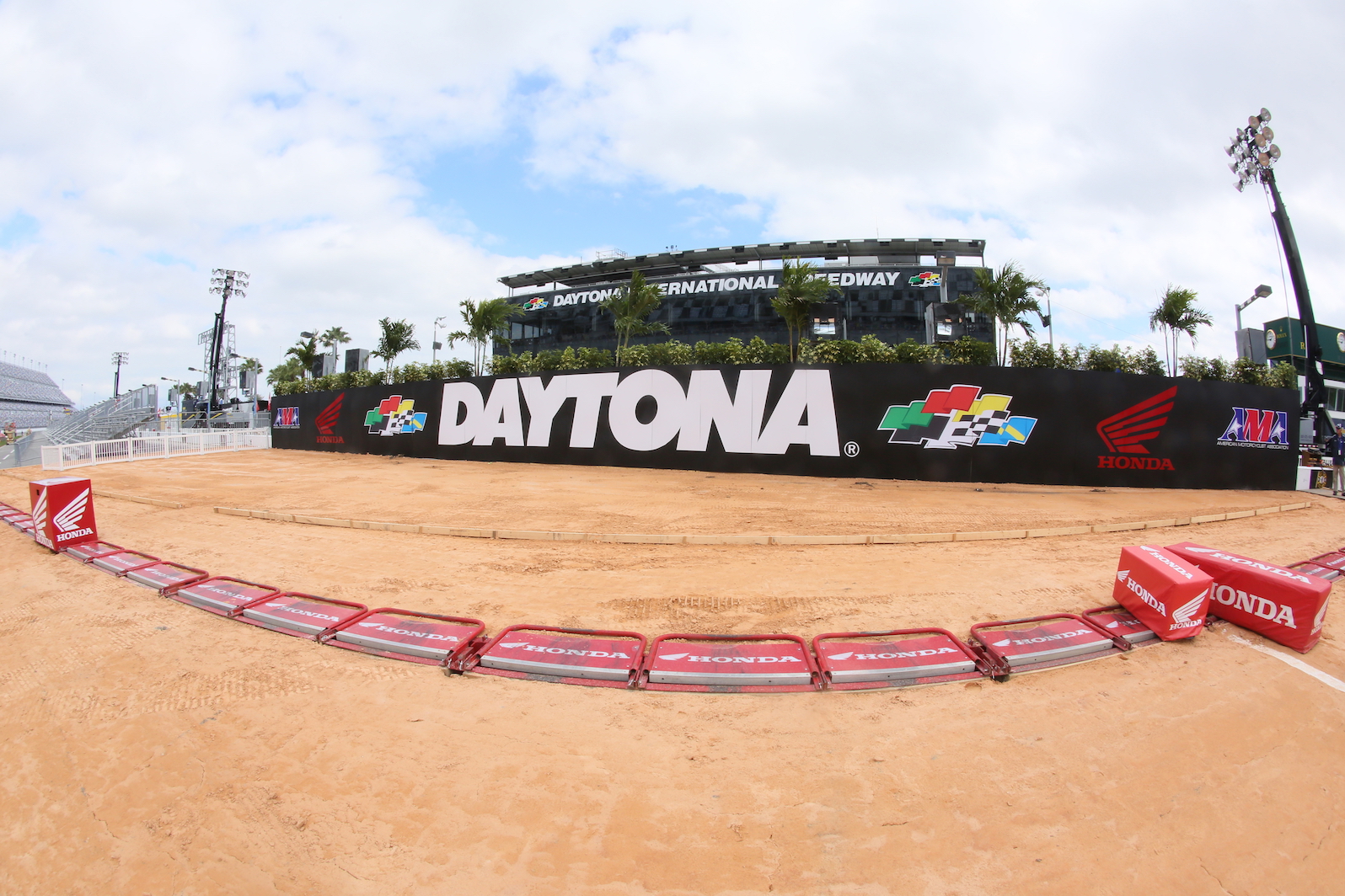 Bienvenue au SX de Daytona (partie 1)
