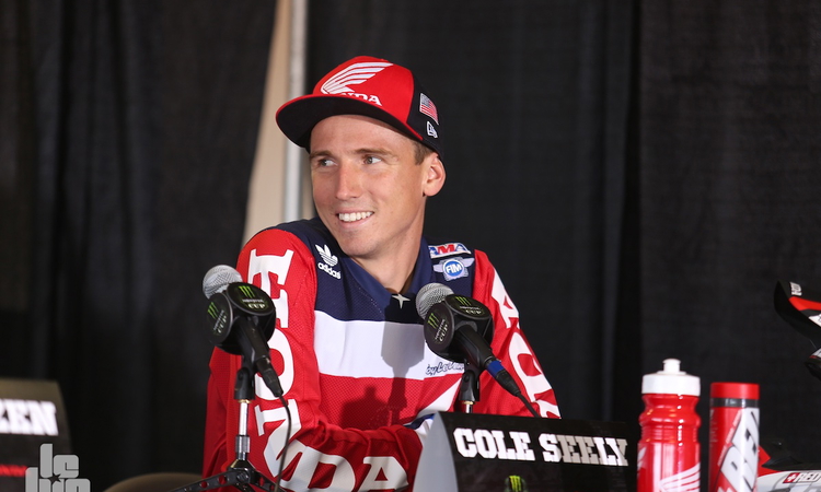 Cole Seely prend sa retraite