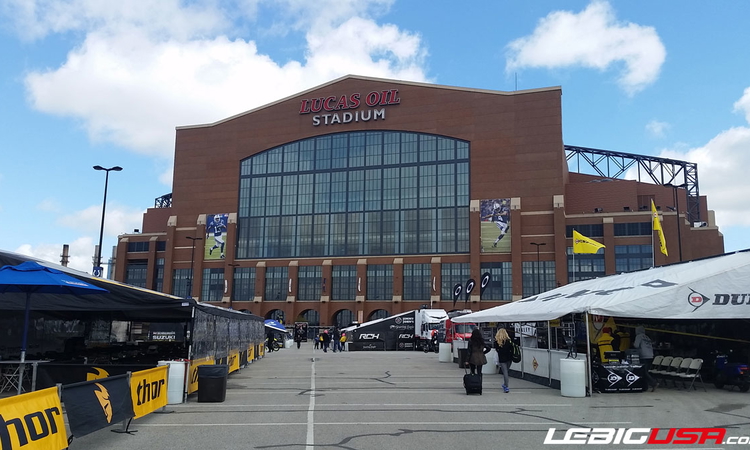 09) SX Indianapolis dans le Lucas Oil Stadium