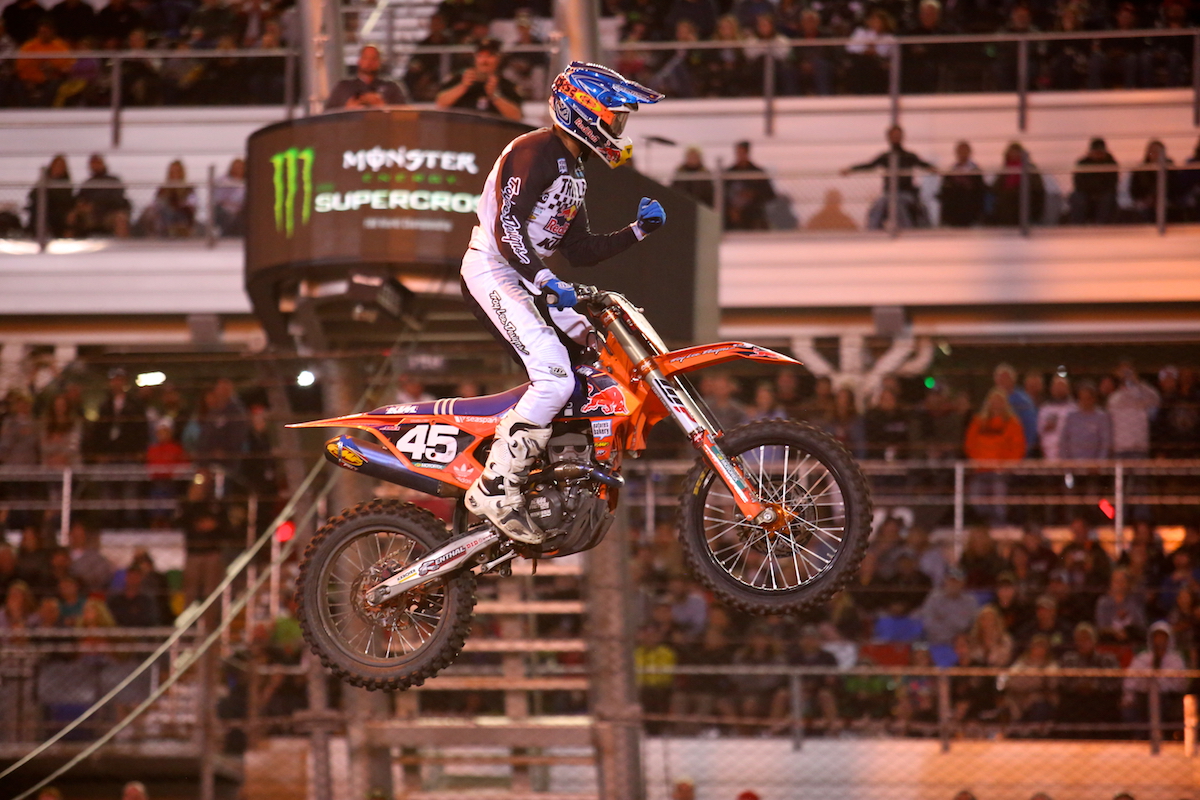 Jordon Smith prend son tour