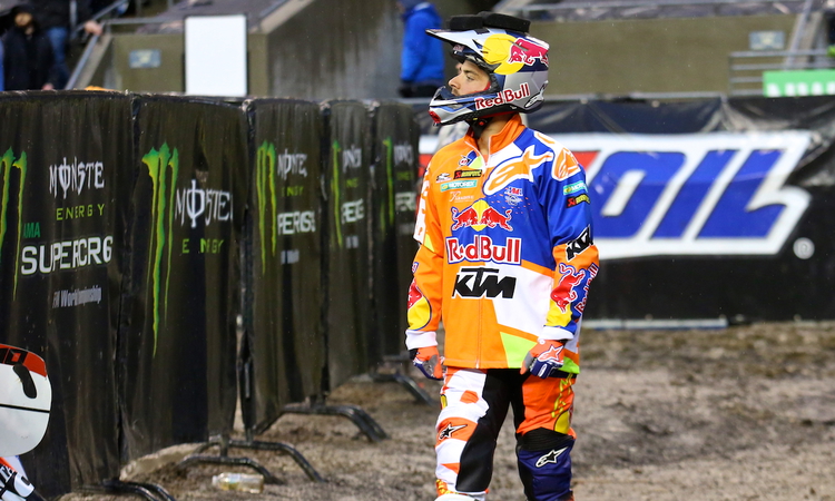 Broc Tickle contre-attaque...