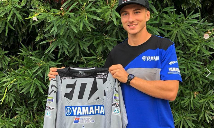 Yannis Irsuti sur une Yamaha