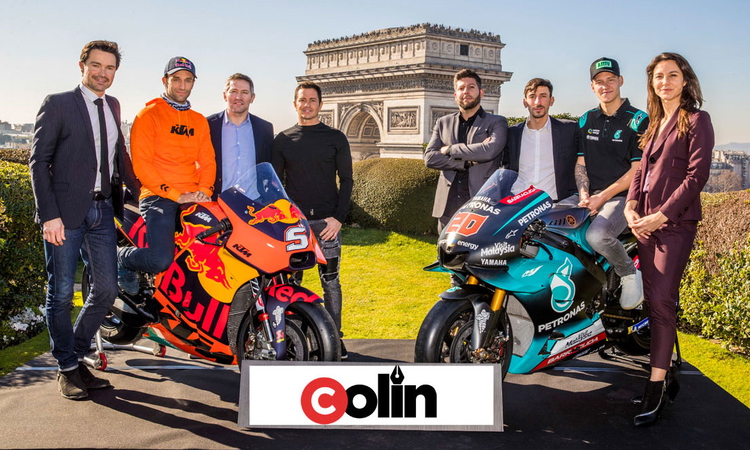 Colin secoue le cocotier...