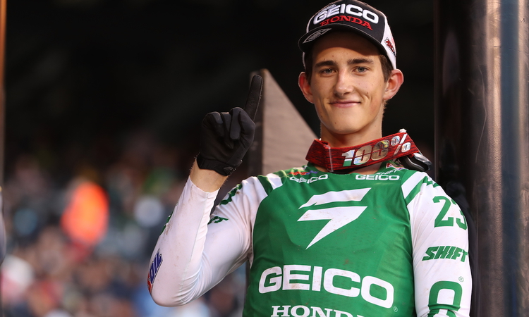 Austin abandonne, Chase triomphe...