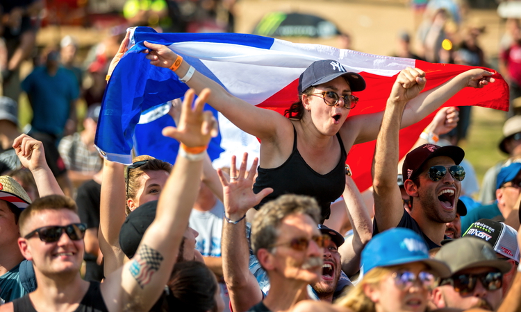 MX Southwick : « sans paroles » XXL