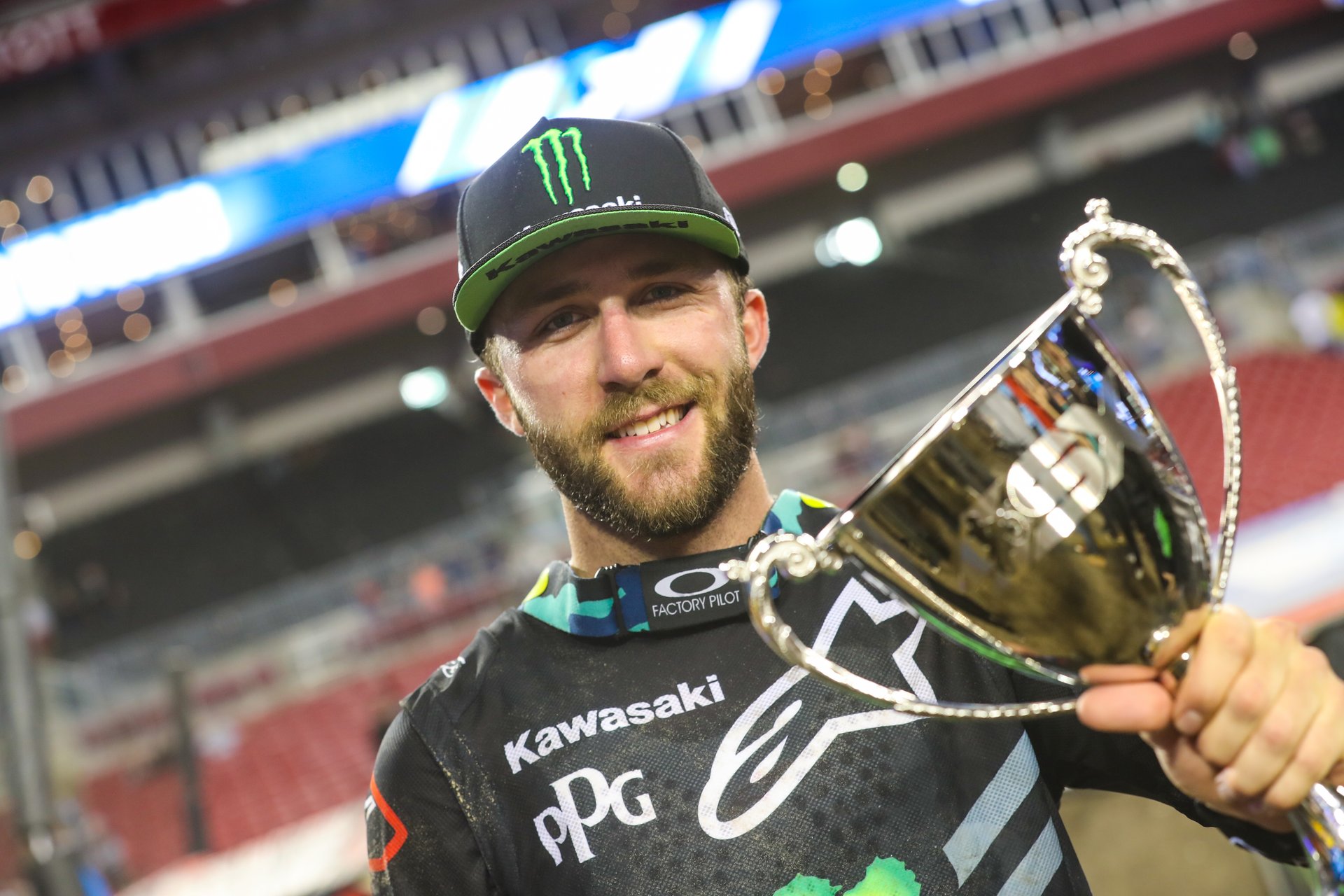 Eli Tomac prend la main...