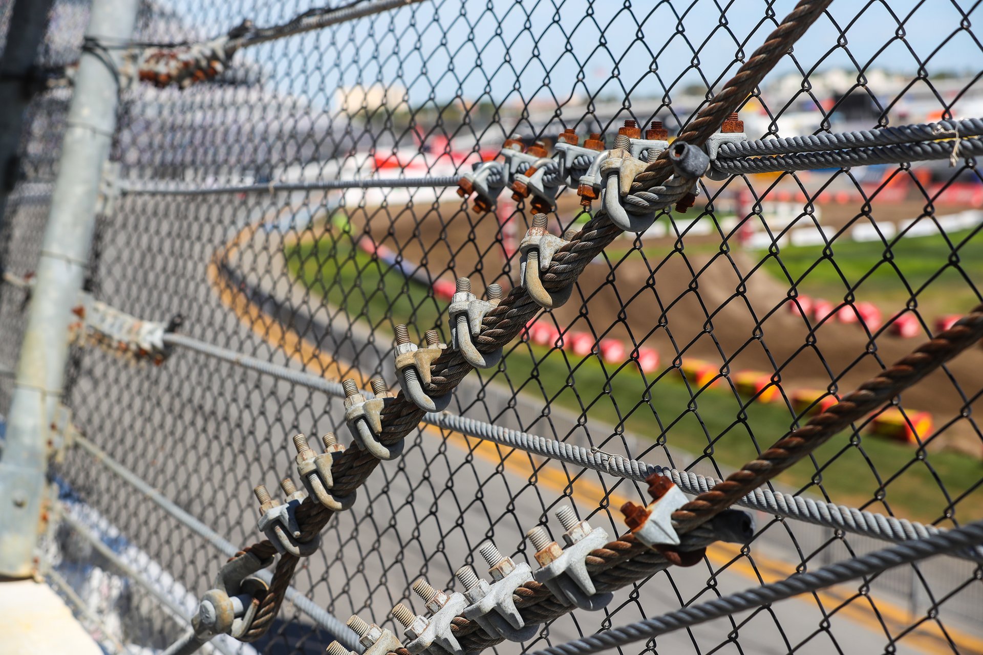 SX Daytona : « sans paroles »