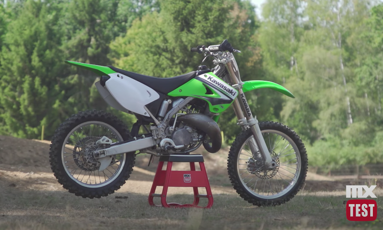 MX Test : 125 KX 2003