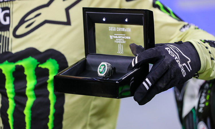 SX Houston 3 : « sans paroles »