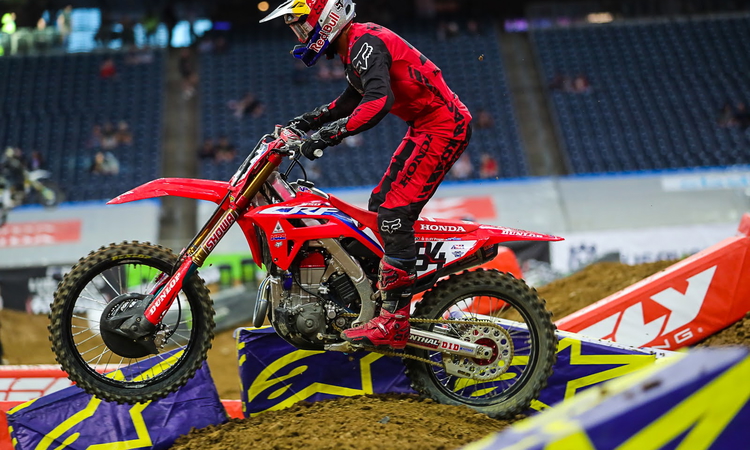 Pas de plaque rouge pour Ken Roczen