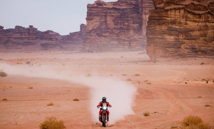 Dakar 2021 : Cornejo abandonne, Brabec se relance