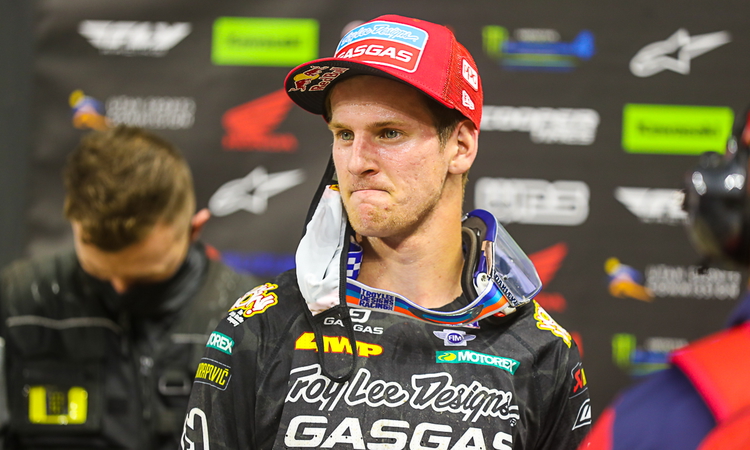 Fracture de la main pour Michael Mosiman