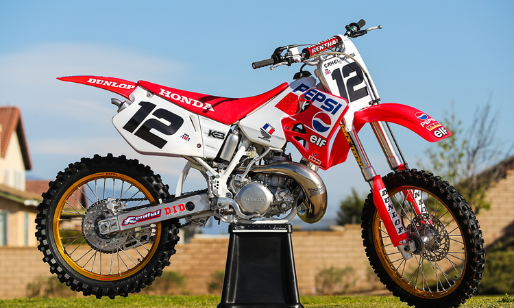 La CR 250 Honda Pepsi de DV