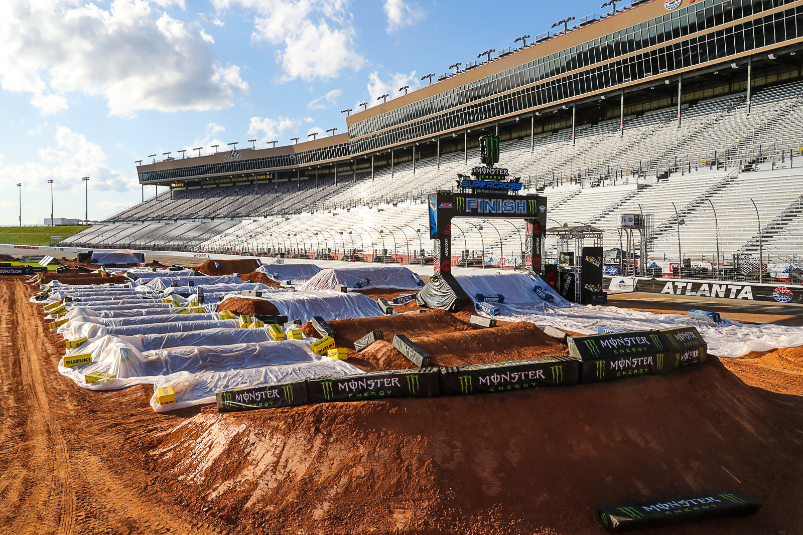 La piste « bâchée » du SX d'Atlanta 1