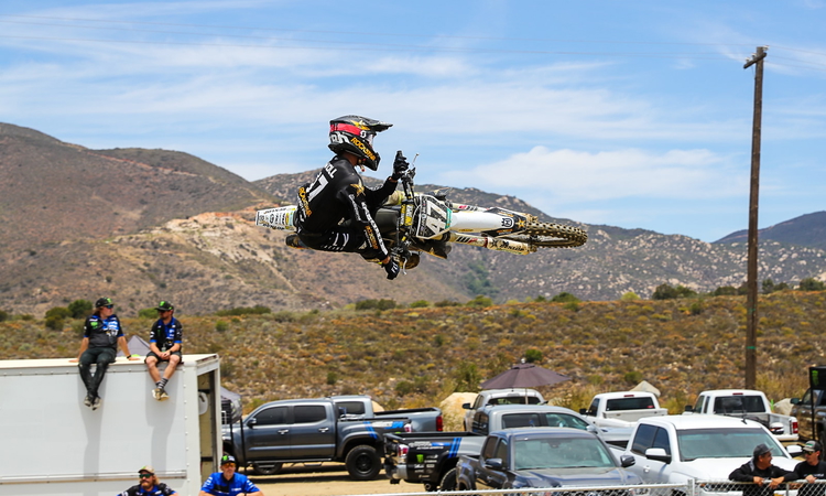 « Press Day » Fox Raceway : « whips ? »