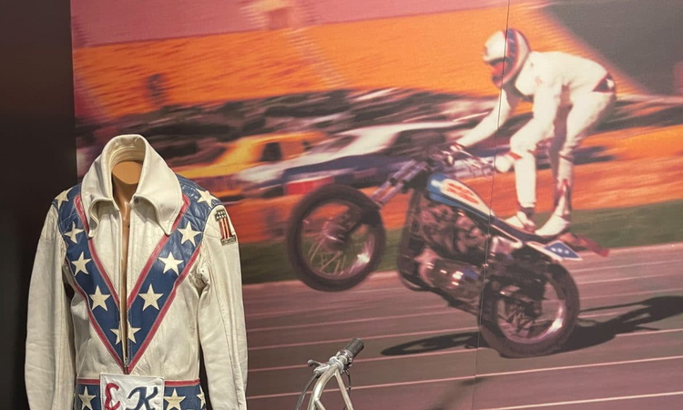 La légende Evel Knievel : sa vie, son oeuvre...