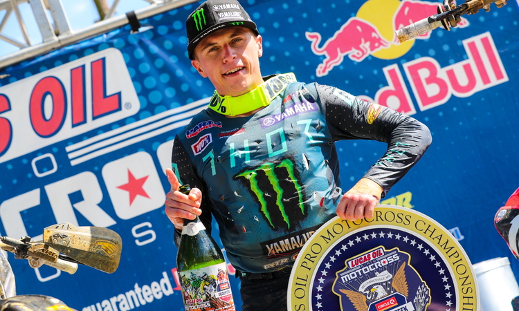 Jeremy Martin joue les trouble-fêtes