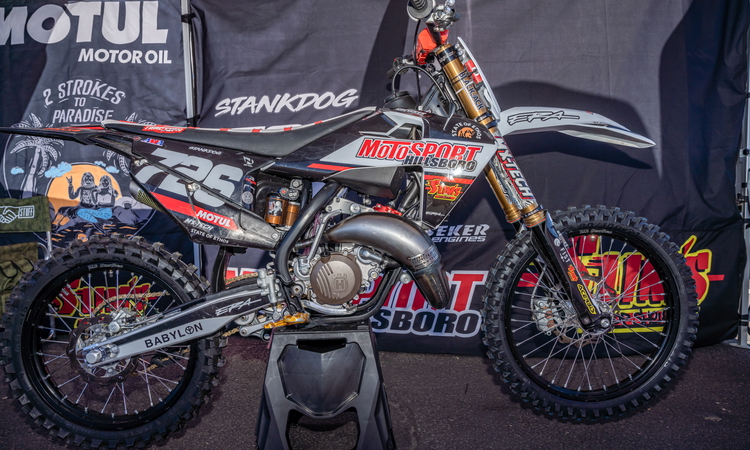 La Husqvarna TC 125 cm3 de Gared Steinke