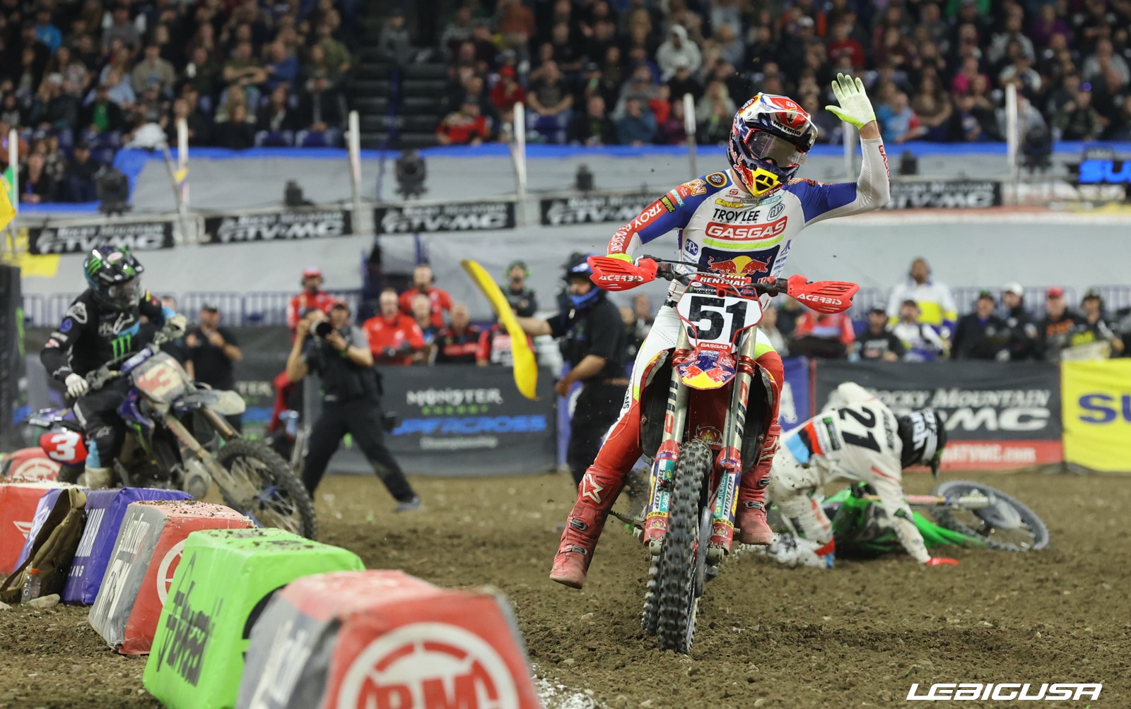 L'accrochage entre Barcia et Anderson (photos)