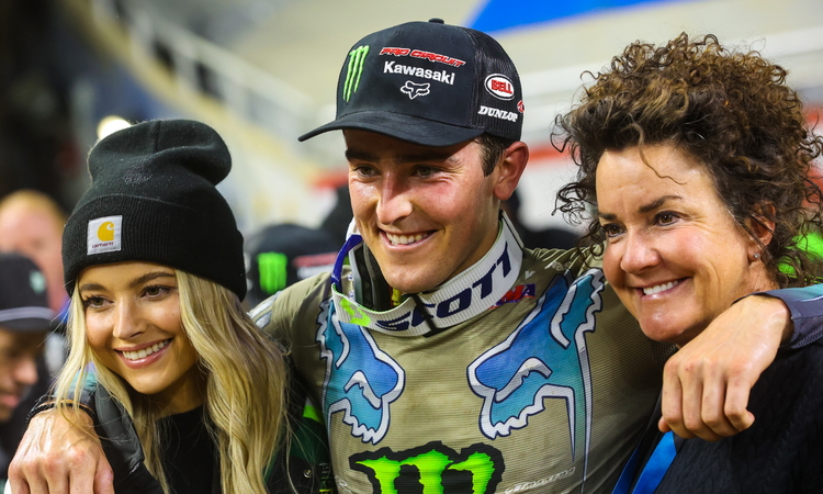 McAdoo prolonge chez Pro Circuit