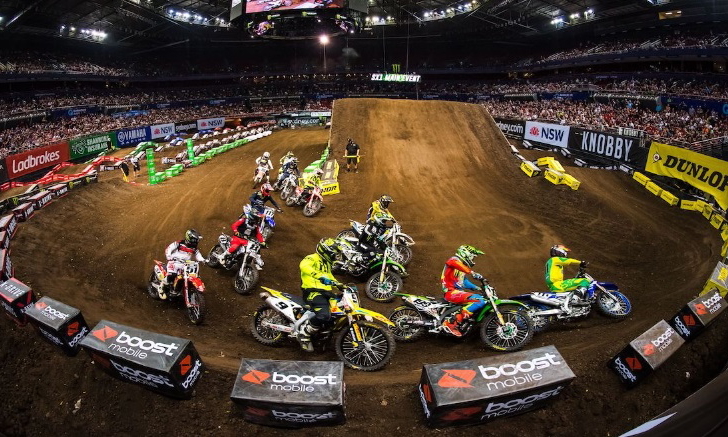 Les 1ères équipes engagées en mondial SX