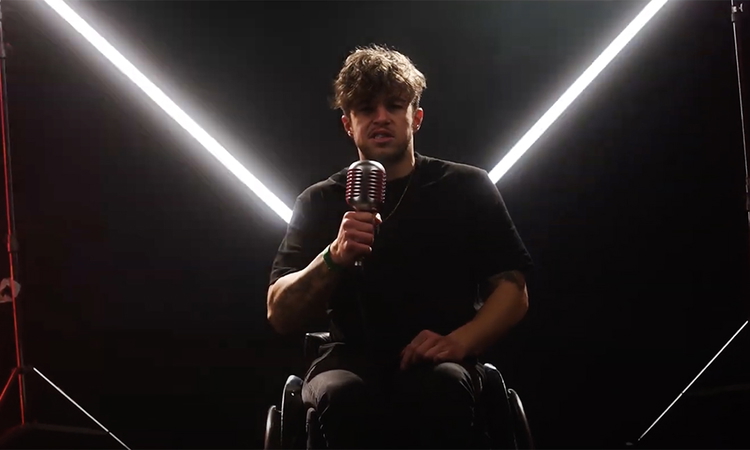 Le clip « Five » du SX de Paris