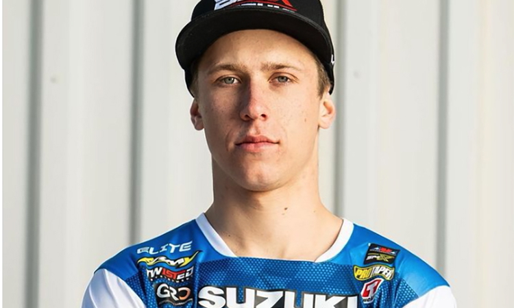 Carson Mumford remplace Austin Forkner