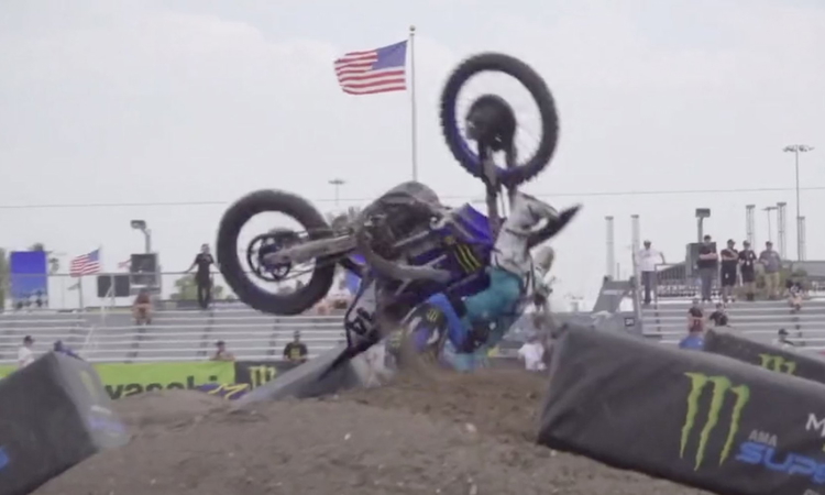 La chute de Dylan ("Press Day" Daytona)
