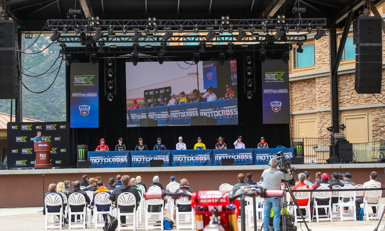 La conférence de presse de Fox Raceway (Pala)