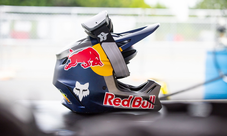 Le nouveau casque Fox Racing V3 RS