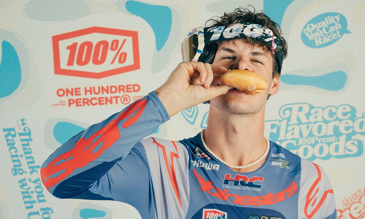 Le masque sucré à 100% de Jett Lawrence