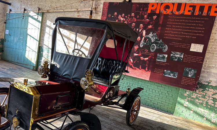 Visite vidéo Ford Piquette (Détroit)