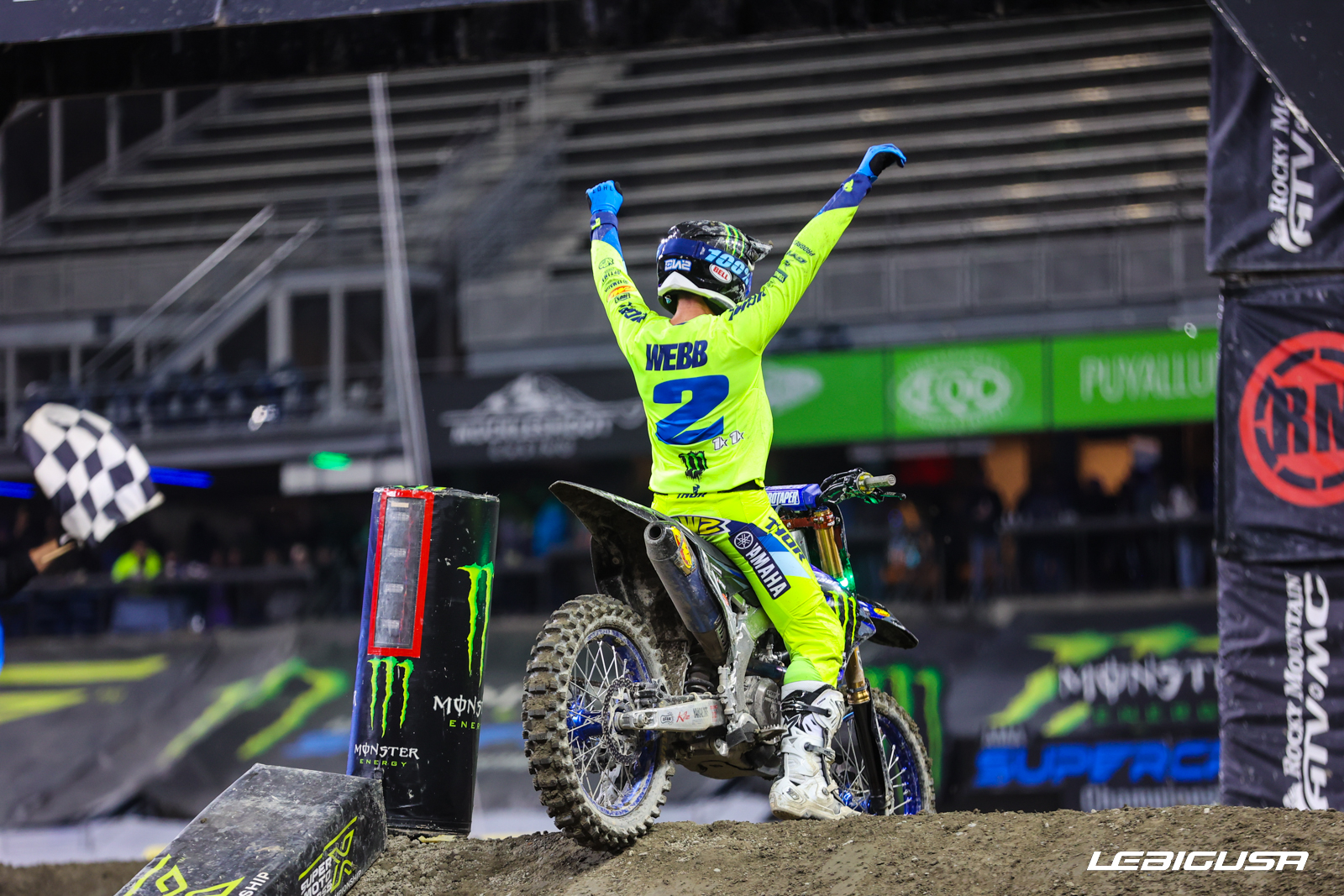 Cooper Webb fait de la résistance